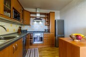 Prodej velmi hezkého bytu 4+kk se zasklenou lodžií a sklepem, Holandská 2478, Kročehlavy, Kladno, výtah, krásný výhled, ihned k nastěhování., cena 7290000 CZK / objekt, nabízí CENTURY 21 Dream