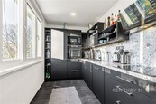 Prodej moderního bytu 2+1 po rekonstrukci, 57 m2 - Kladno, Kročehlavy, ul. Budapešťská, cena 5565000 CZK / objekt, nabízí 