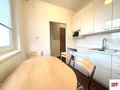 Zařízený byt 3+1 s lodžií v udržovaném bytovém domě v žádané lokalitě Kladno Rozdělov Moskevkská, cena 17500 CZK / objekt / měsíc, nabízí SFF Czech s.r.o.