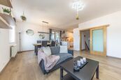Mezonet 3+kk+pracovna Břežany II, 98m2, parkovací stání, cena 6200000 CZK / objekt, nabízí 