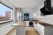 Moderní rodinné bydlení 4+1 s balkonem a výhledem do zeleně - Slaný, cena 6999000 CZK / objekt, nabízí 