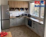 Pronájem světlého bytu 3+1 s lodžií po nadstandardní rekonstrukci, cena 23000 CZK / objekt / měsíc, nabízí 