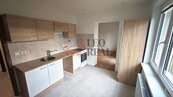 Útulný byt 3+1/L, 74 m2, ul. Pippichova, cena 18000 CZK / objekt / měsíc, nabízí 
