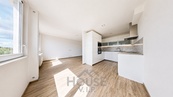 Moderní a světlý byt 3+1 po kompletní rekonstrukci, cena 7580000 CZK / objekt, nabízí 